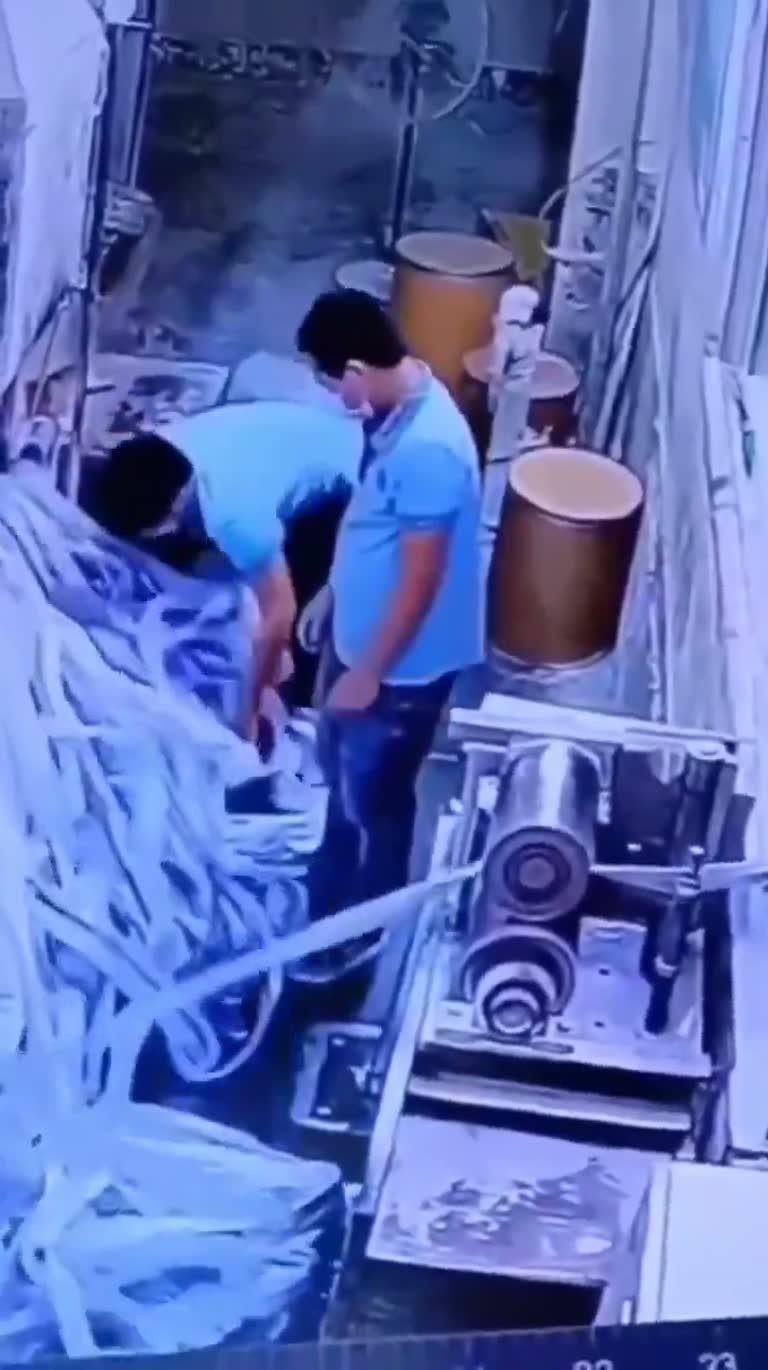 Workshop Scuffle Caught on Camera as Three Men Close In