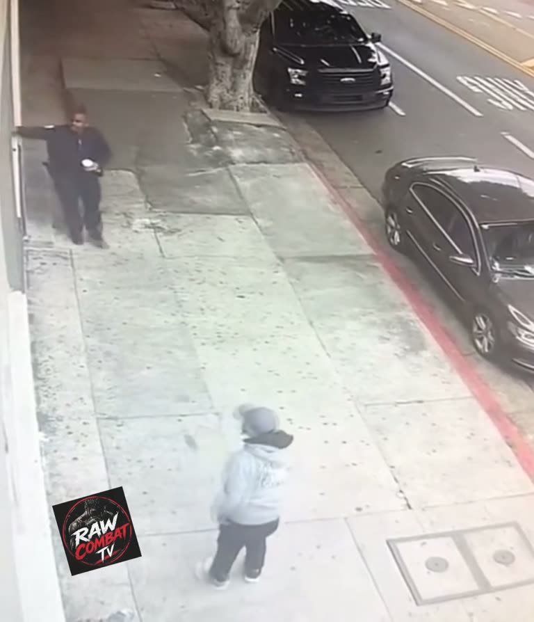 Security Guard vs. a Man Who Picked the Wrong Sidewalk to Fight